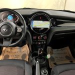 Mini Cooper 3D Essential Trim Automatik