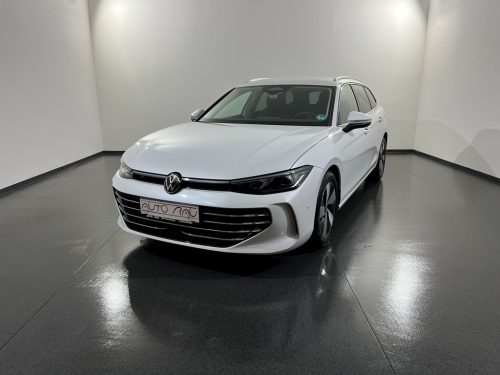 VW Passat Var. 2.0 TDI SCR Elegance DSG M-RC 3726